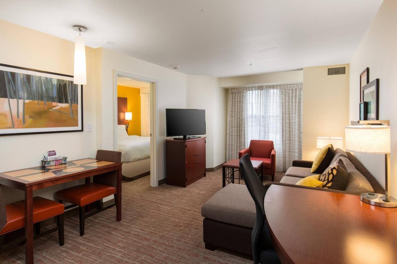 Residence Inn By Marriott Springfield Old Keene Mill Екстериор снимка
