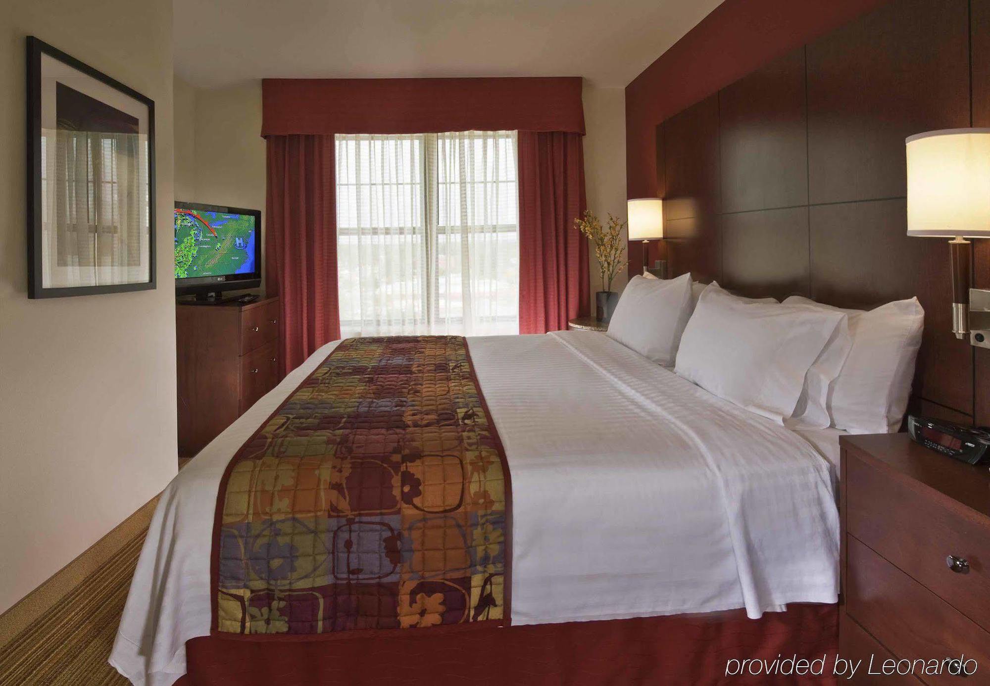 Residence Inn By Marriott Springfield Old Keene Mill Стая снимка