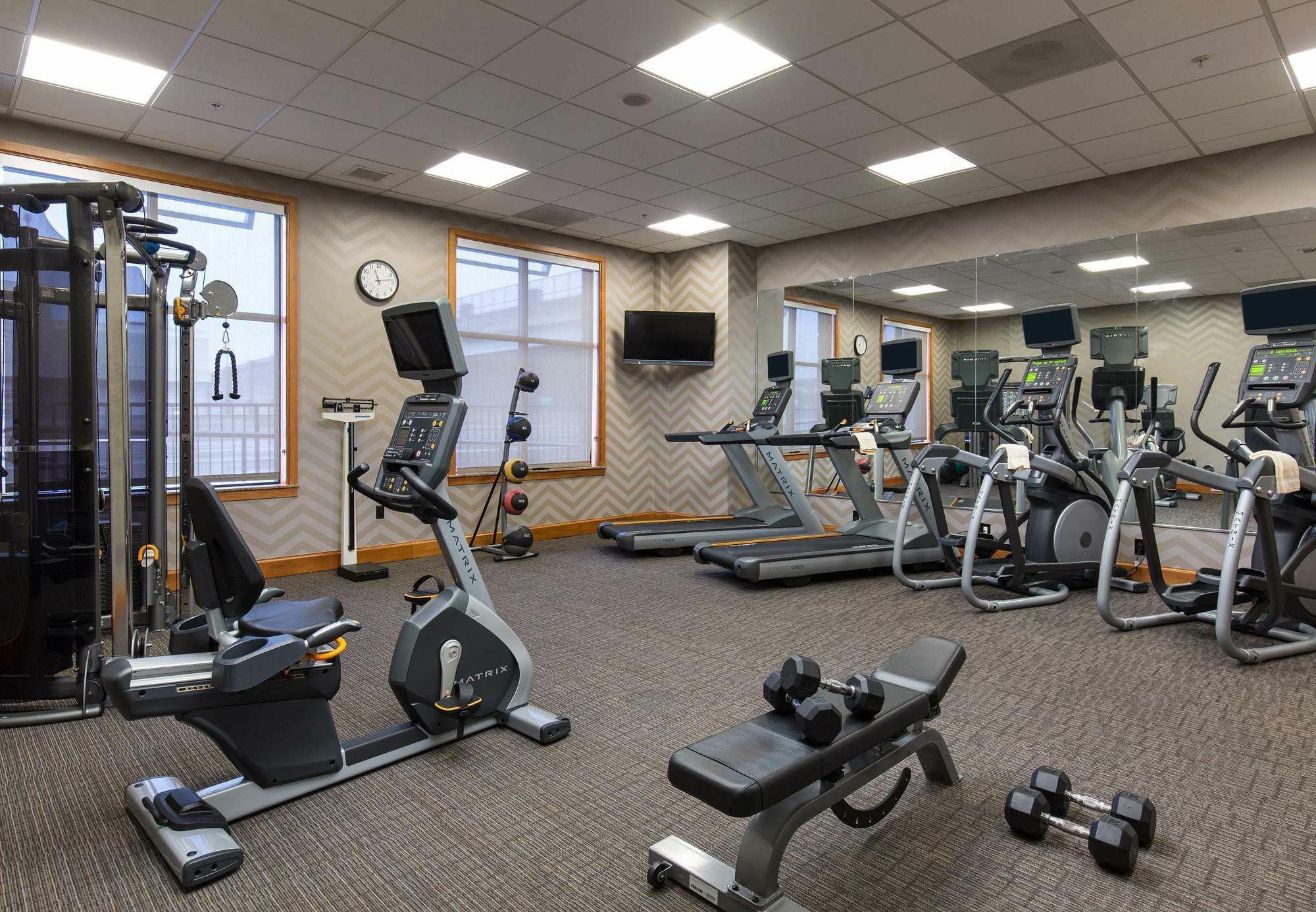 Residence Inn By Marriott Springfield Old Keene Mill Екстериор снимка