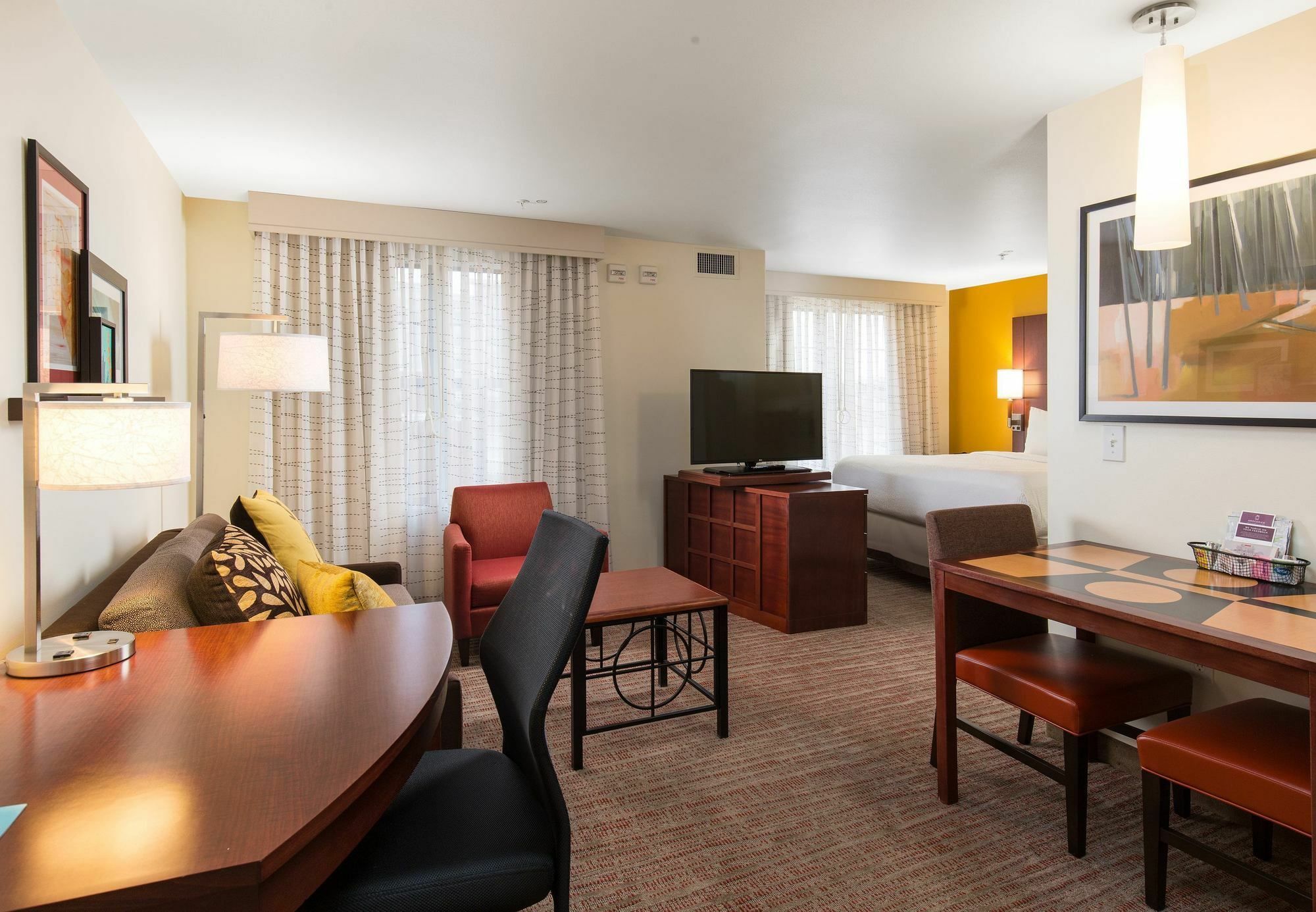 Residence Inn By Marriott Springfield Old Keene Mill Екстериор снимка