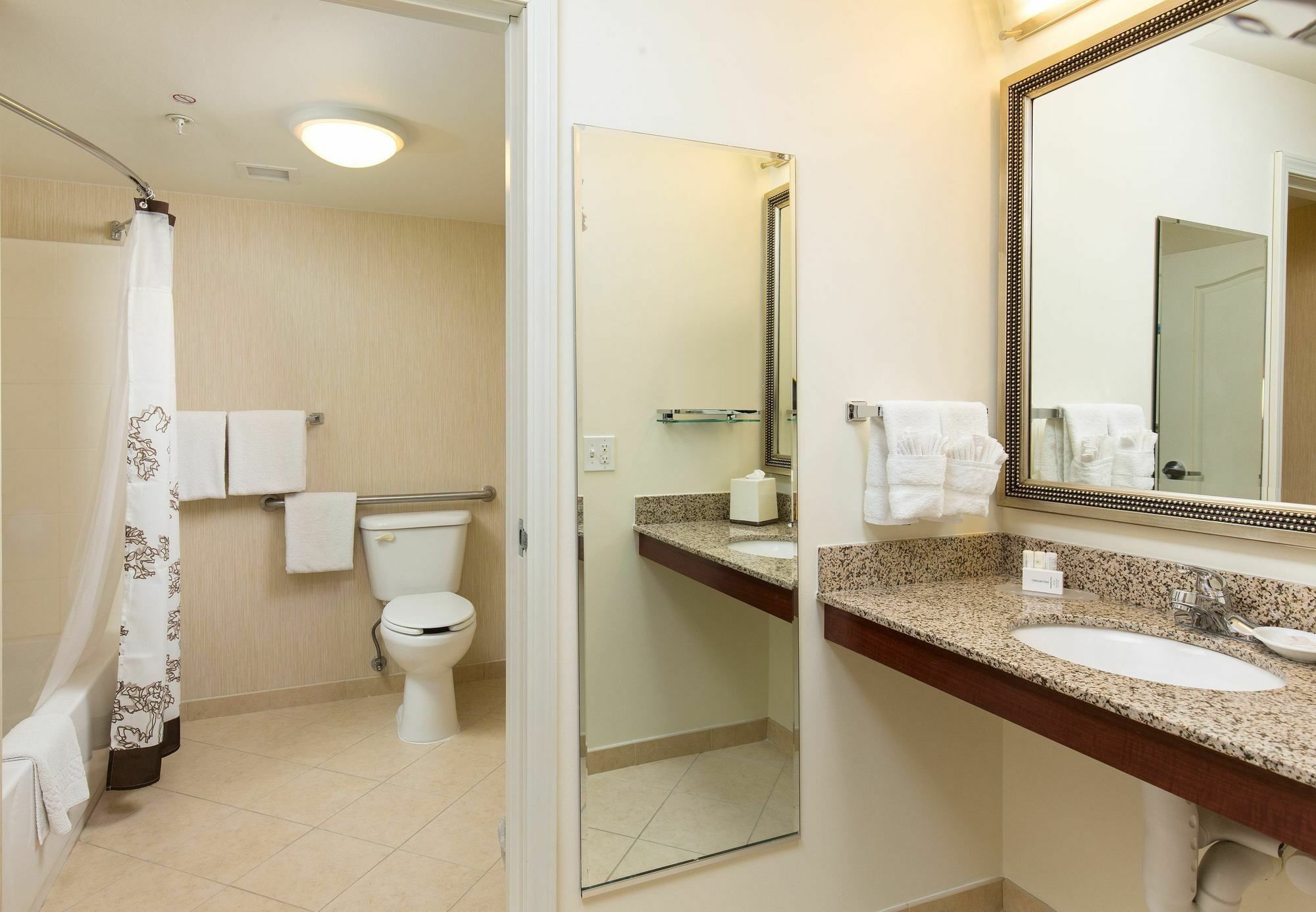 Residence Inn By Marriott Springfield Old Keene Mill Екстериор снимка