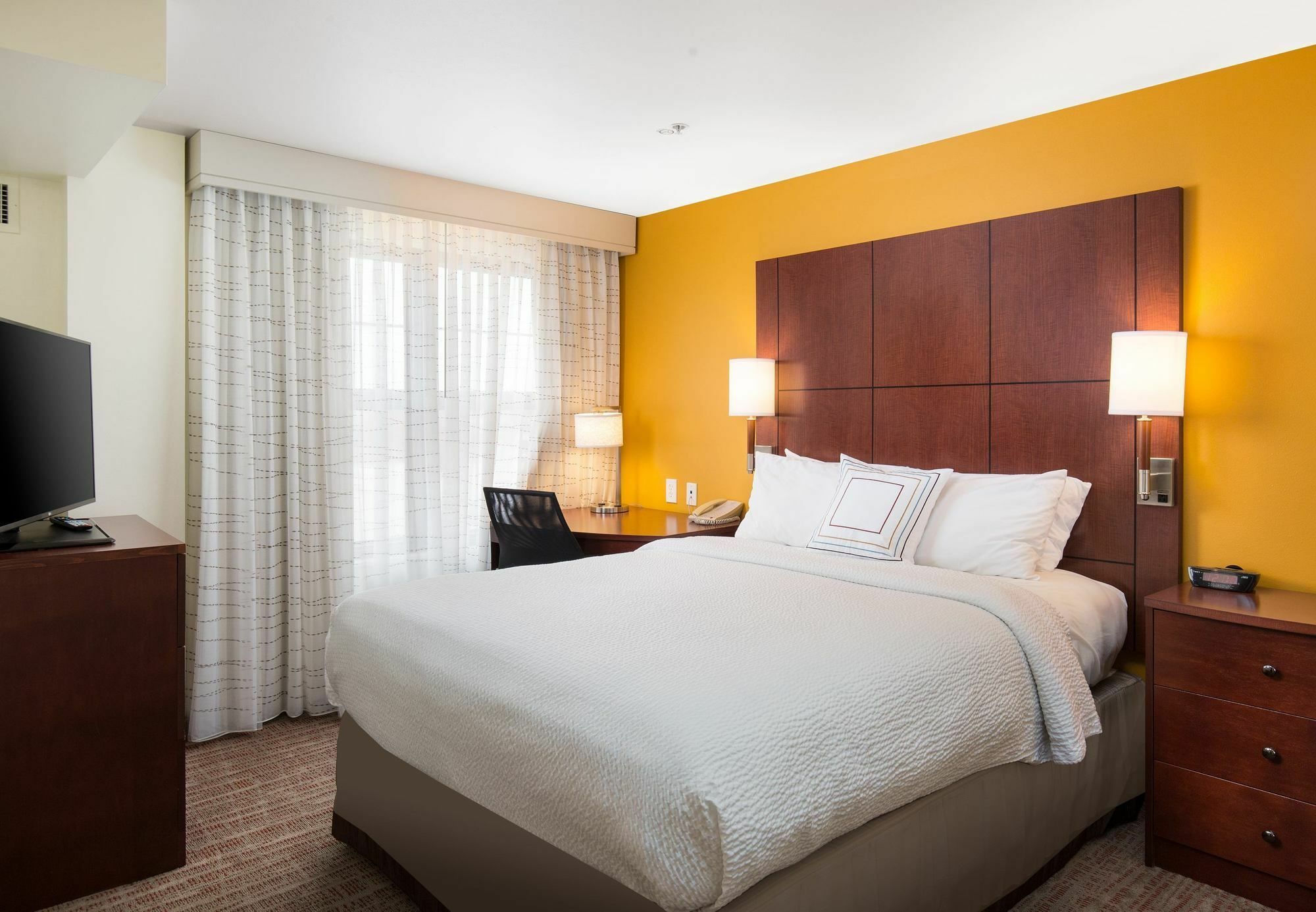 Residence Inn By Marriott Springfield Old Keene Mill Екстериор снимка