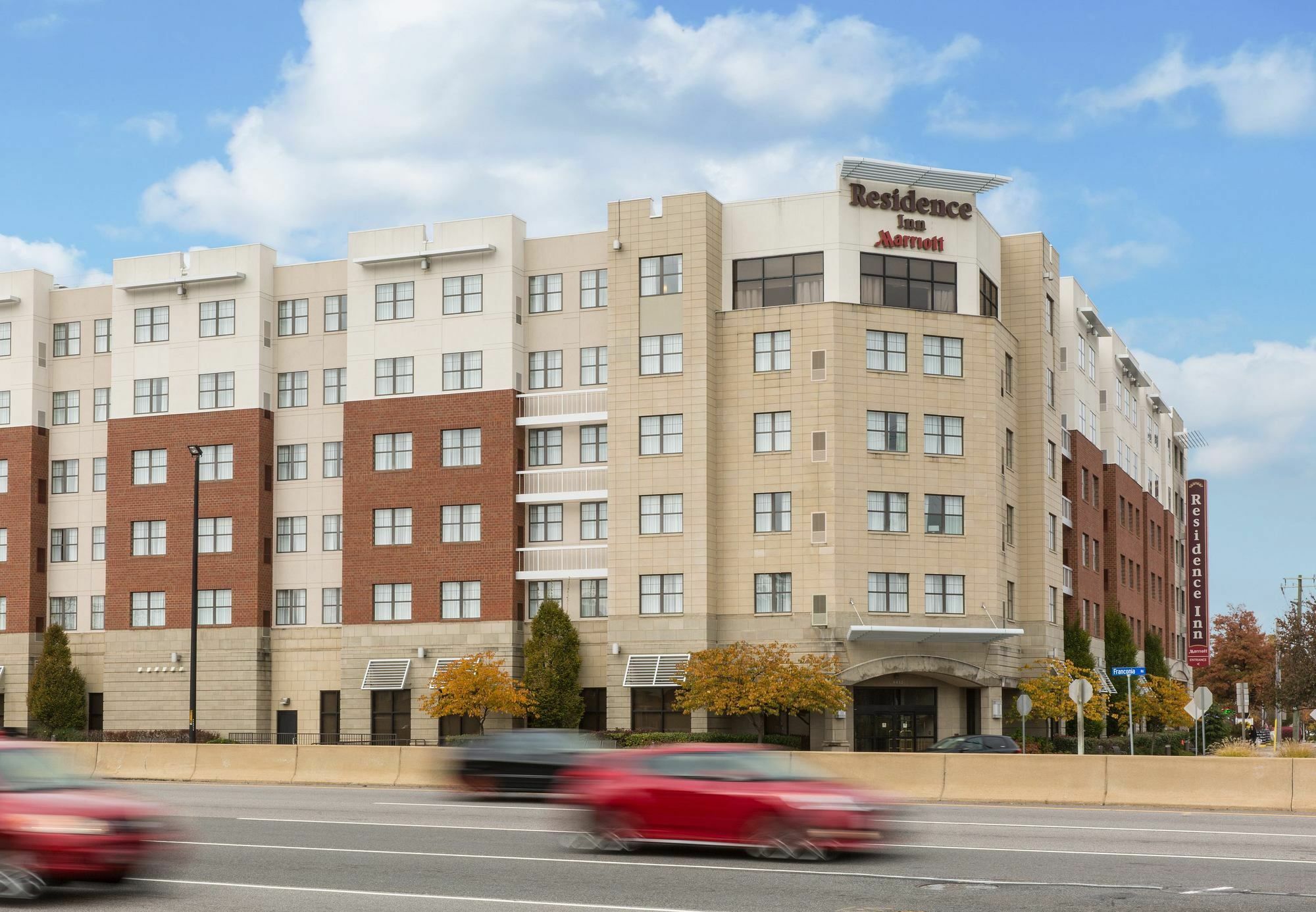 Residence Inn By Marriott Springfield Old Keene Mill Екстериор снимка