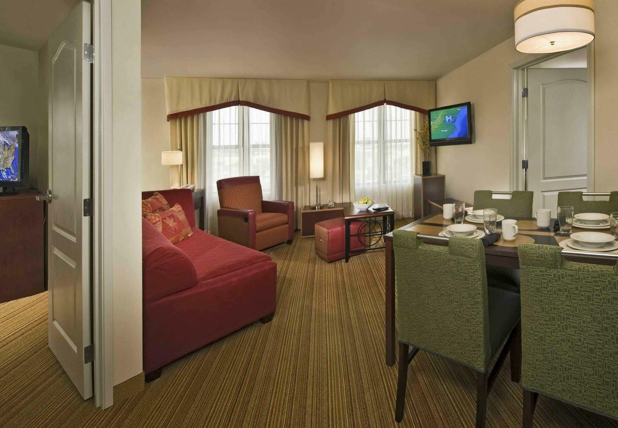 Residence Inn By Marriott Springfield Old Keene Mill Стая снимка
